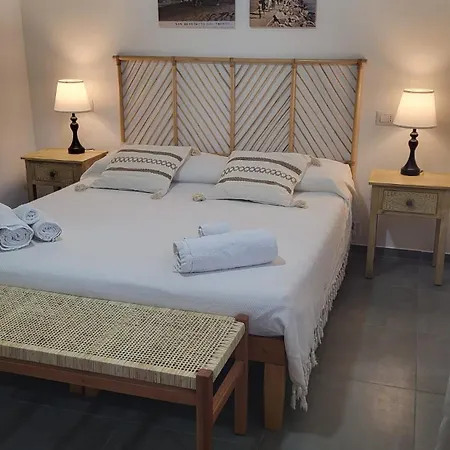 住宿加早餐酒店 Pianozero 圣贝内代托-德尔特龙托